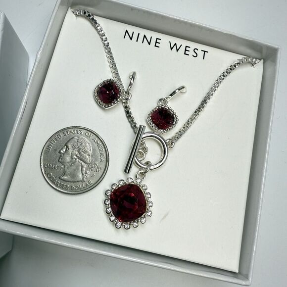 Nine West 2 Sets Necklace & Earring Gift Sets Hot Pink Light Blue New - Picture 4 of 6